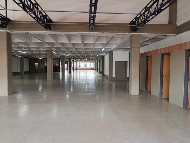 Local en arriendo en San Pablo Guayabal, Medellín, 870 m² · foto 5 de 12