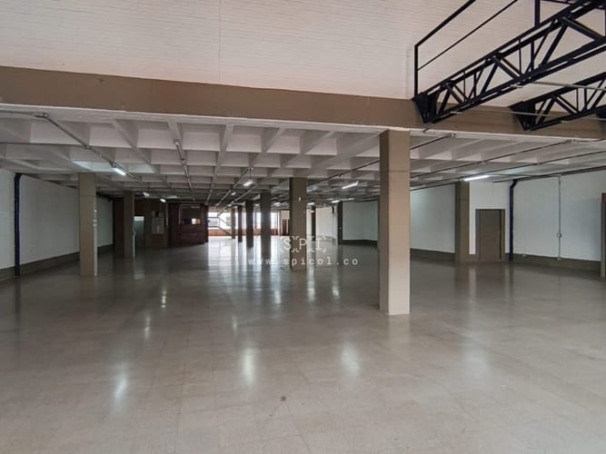 Local en arriendo en San Pablo Guayabal, Medellín, 870 m² · foto 7 de 12