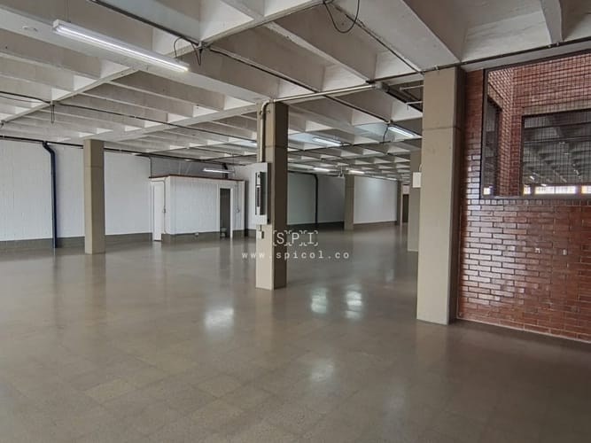 Local en arriendo en San Pablo Guayabal, Medellín, 870 m² · foto 12 de 12