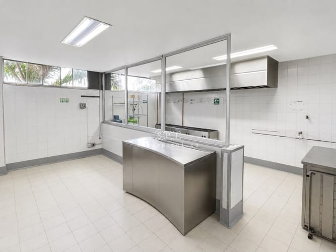 Bodega en arriendo en Santa Maria La Nueva, Itagüí, 303 m² · foto 2 de 13