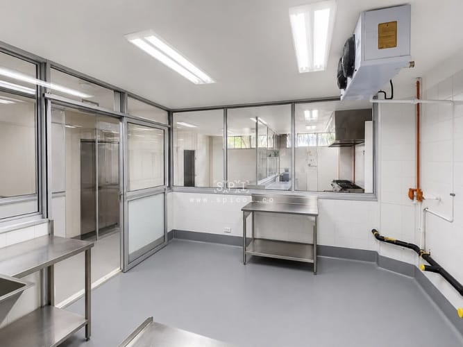 Bodega en arriendo en Santa Maria La Nueva, Itagüí, 303 m² · foto 5 de 13