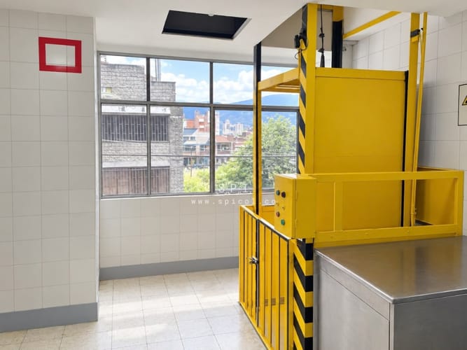 Bodega en arriendo en Santa Maria La Nueva, Itagüí, 303 m² · foto 10 de 13