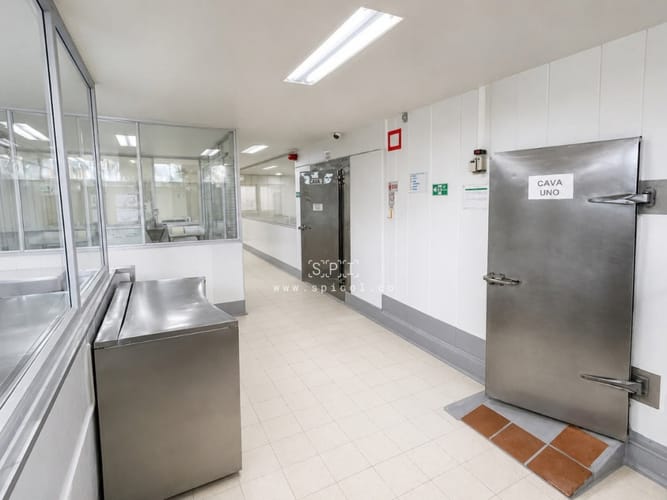 Bodega en arriendo en Santa Maria La Nueva, Itagüí, 303 m² · foto 13 de 13