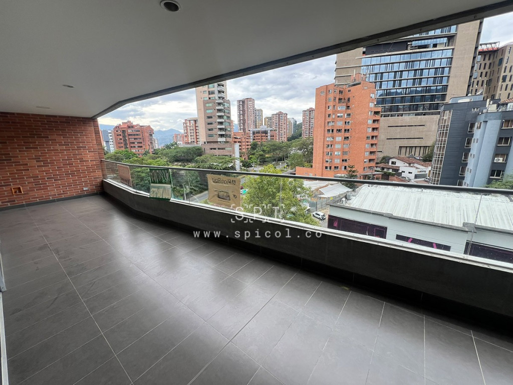 Apartamento en arriendo en Las Lomas No.1, Medellín · foto 8 de 20