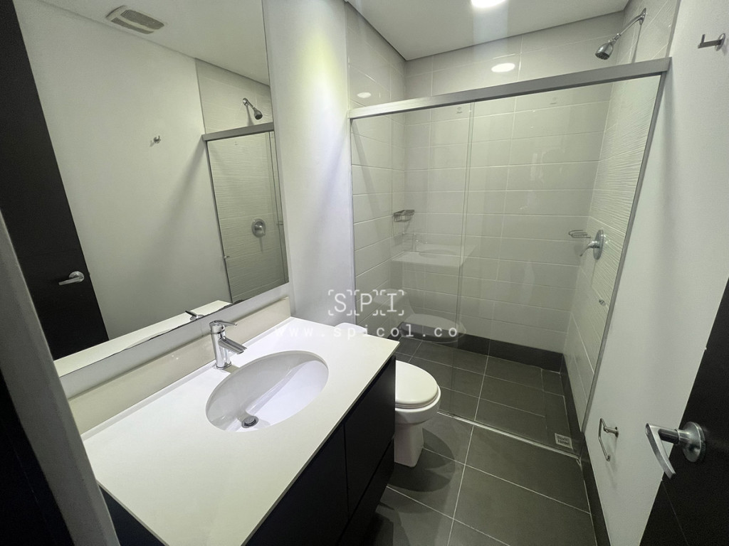 Apartamento en arriendo en Las Lomas No.1, Medellín · foto 13 de 20