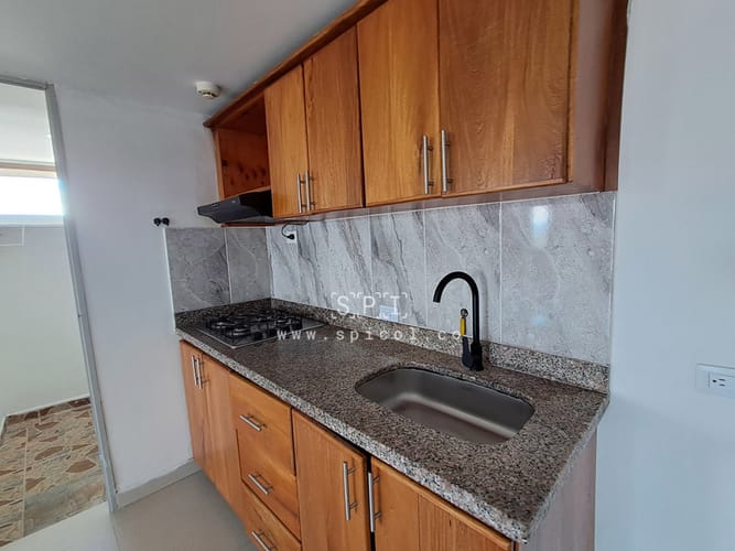 Apartamento de 2 alcobas en arriendo en Rionegro, 70 m² · foto 3 de 9