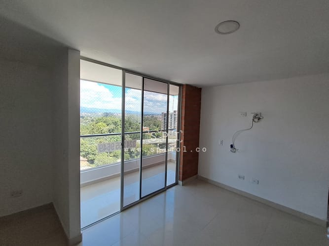 Apartamento de 2 alcobas en arriendo en Rionegro, 70 m² · foto 5 de 9