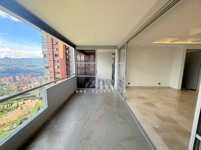 Apartamento de 3 alcobas en venta en La Calera, Medellín, 250 m² · foto 2 de 20