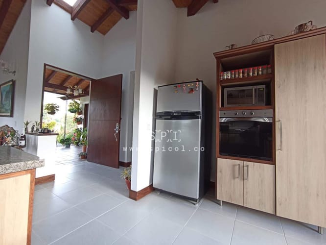 Casa de 2 alcobas en venta en Lomitas, La Ceja, 160 m² · foto 6 de 24