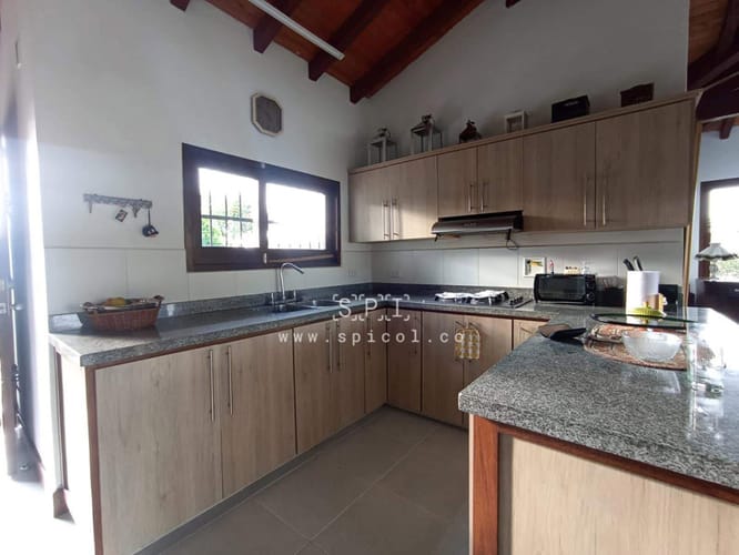 Casa de 2 alcobas en venta en Lomitas, La Ceja, 160 m² · foto 7 de 24