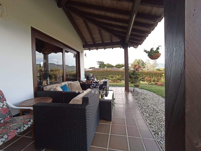 Casa de 2 alcobas en venta en Lomitas, La Ceja, 160 m² · foto 23 de 24