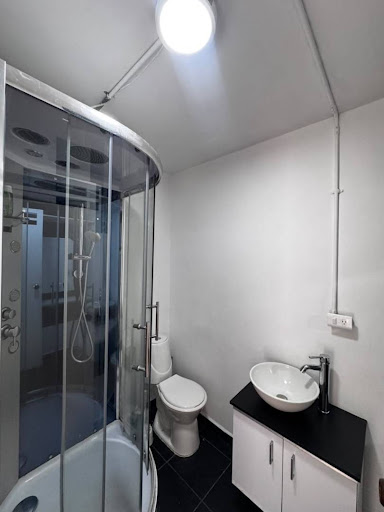 Apartamento en arriendo en La America, Medellín · foto 3 de 9
