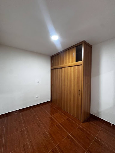 Apartamento en arriendo en La America, Medellín · foto 8 de 9