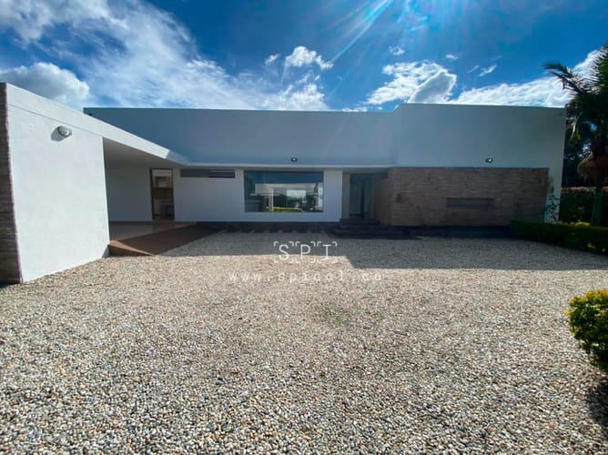 Casa de 4 alcobas en arriendo en Llano Grande, Rionegro, 350 m² · foto 5 de 23