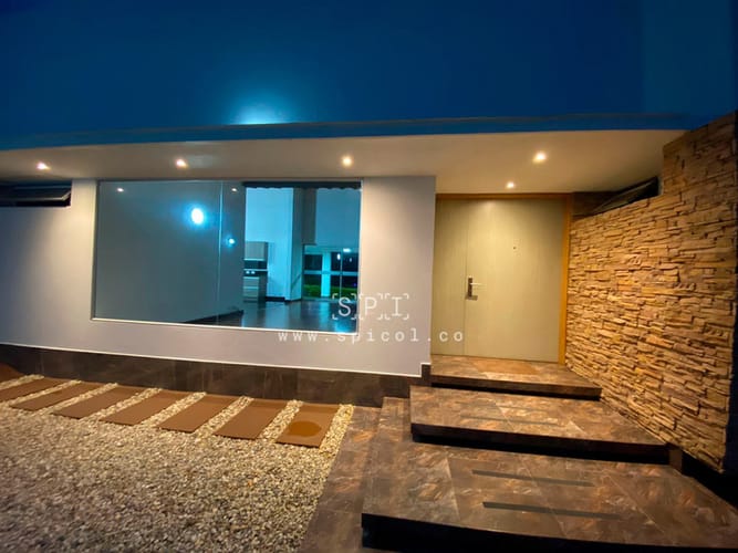 Casa de 4 alcobas en arriendo en Llano Grande, Rionegro, 350 m² · foto 20 de 23
