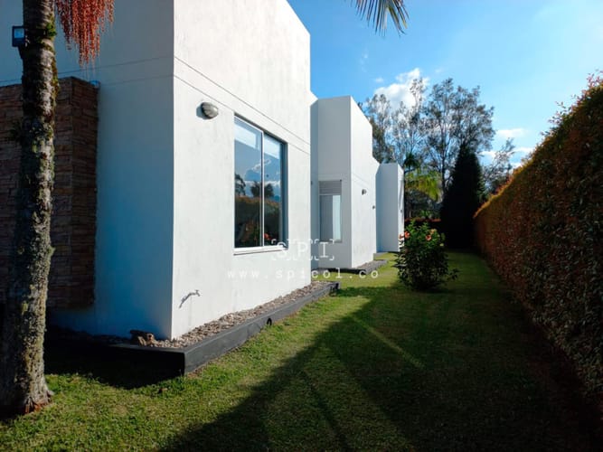 Casa de 4 alcobas en arriendo en Llano Grande, Rionegro, 350 m² · foto 22 de 23