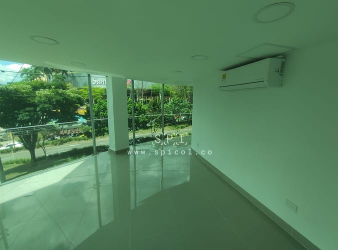 Oficina en arriendo en El Castillo, Medellín, 92 m² · foto 4 de 10