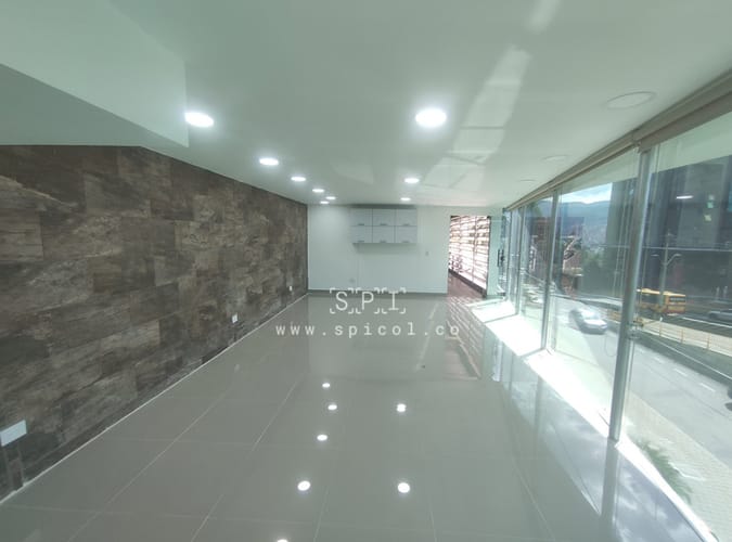 Oficina en arriendo en El Castillo, Medellín, 92 m² · foto 9 de 10