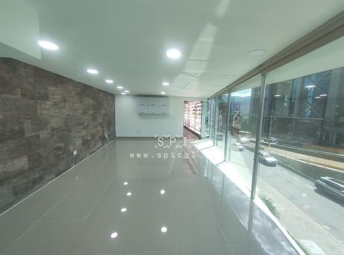 Oficina en arriendo en El Castillo, Medellín, 92 m² · foto 10 de 10