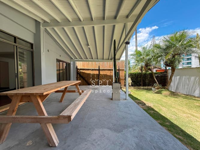 Casa de 4 alcobas en venta en Las Palmas, Medellín, 380 m² · foto 5 de 24