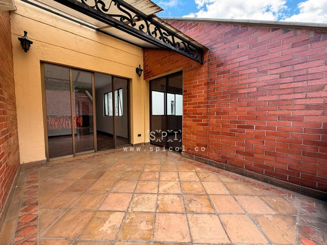 Casa de 4 alcobas en venta en Las Palmas, Medellín, 380 m² · foto 11 de 24