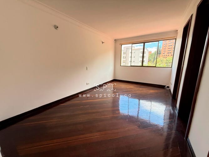 Casa de 4 alcobas en venta en Las Palmas, Medellín, 380 m² · foto 22 de 24