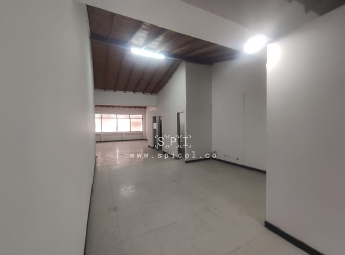 Bodega en arriendo en La América, Medellín, 150 m² · foto 5 de 11