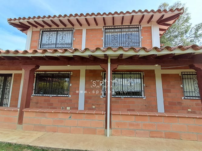 Casa de 5 alcobas en venta en La Mosquita, Rionegro, 380 m² · foto 2 de 23