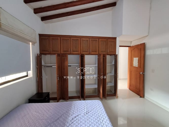 Casa de 5 alcobas en venta en La Mosquita, Rionegro, 380 m² · foto 13 de 23