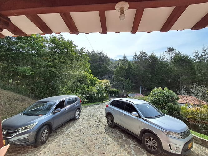 Casa de 5 alcobas en venta en La Mosquita, Rionegro, 380 m² · foto 14 de 23