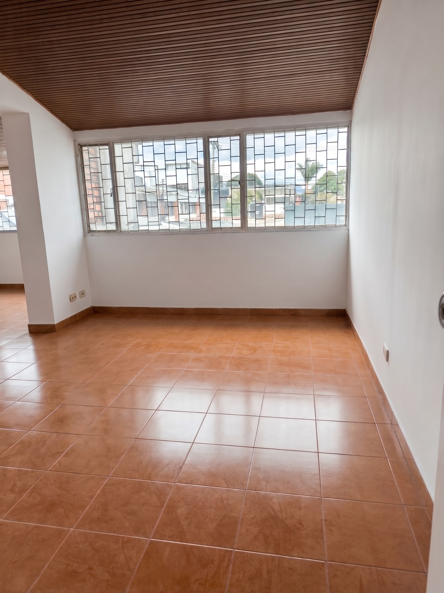 Casa en venta en Niza, Bogotá · foto 5 de 24