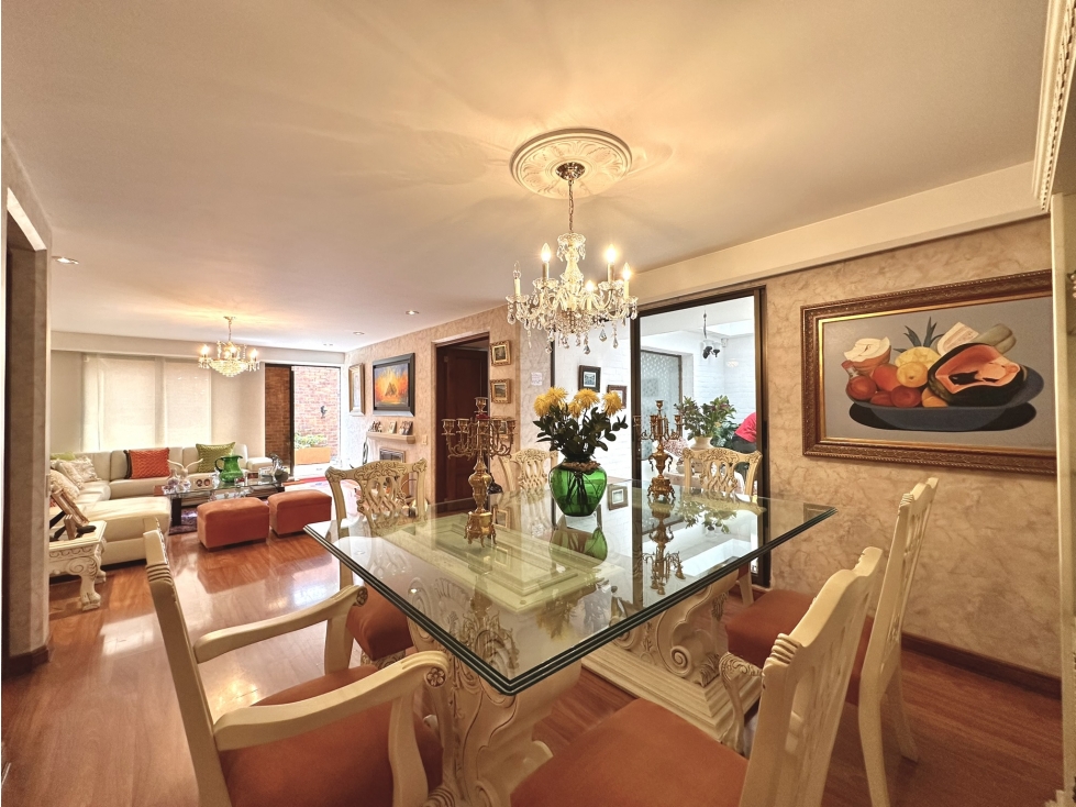 Apartamento en venta en Chicó Navarra, Bogotá · foto 2 de 24