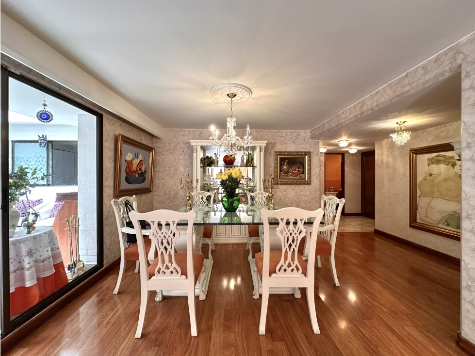Apartamento en venta en Chicó Navarra, Bogotá · foto 4 de 24