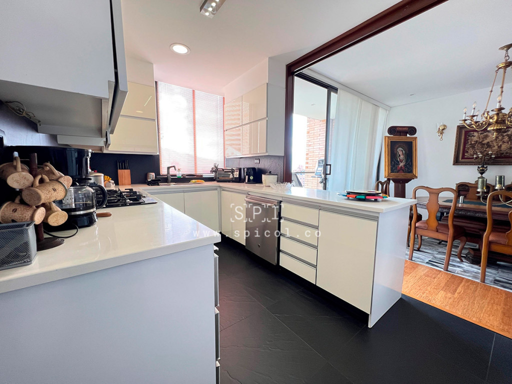 Apartamento en arriendo en El Campestre, Medellín · foto 3 de 22