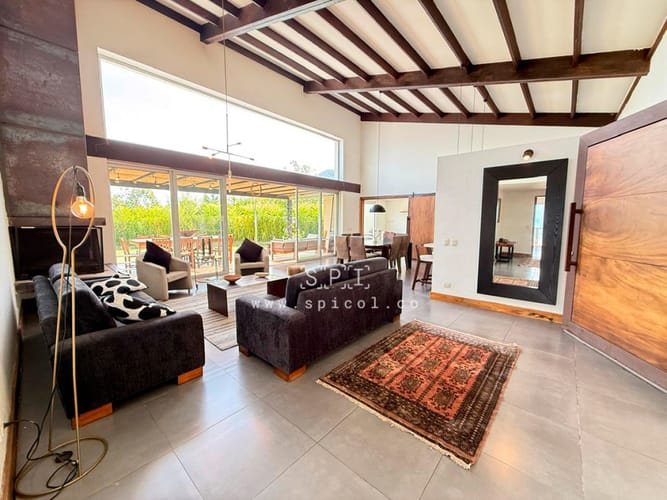 Casa de 4 alcobas en venta en Camino Verde, Envigado, 420 m² · foto 12 de 24