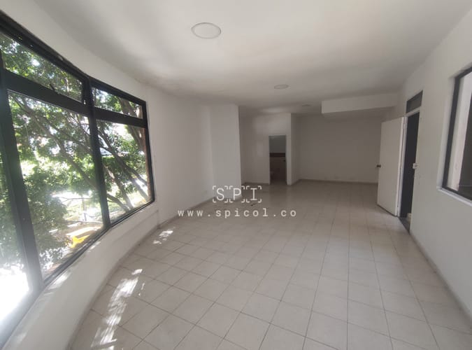 Local en arriendo en Guayaquil, Medellín, 358 m² · foto 3 de 12