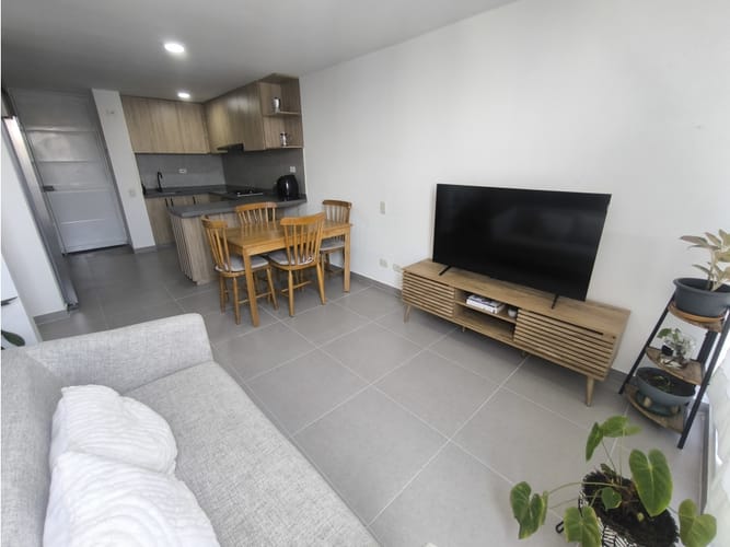 Apartamento de 2 alcobas en venta en Cr. La Arboleda, Jamundí, 60 m² · foto 4 de 20