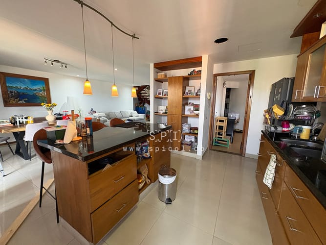 Apartamento de 3 alcobas en venta en Aves Maria, Sabaneta, 264 m² · foto 2 de 17