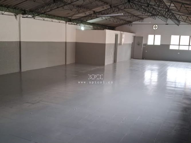 Bodega en arriendo en Colombia, Medellín, 149 m² · foto 6 de 14