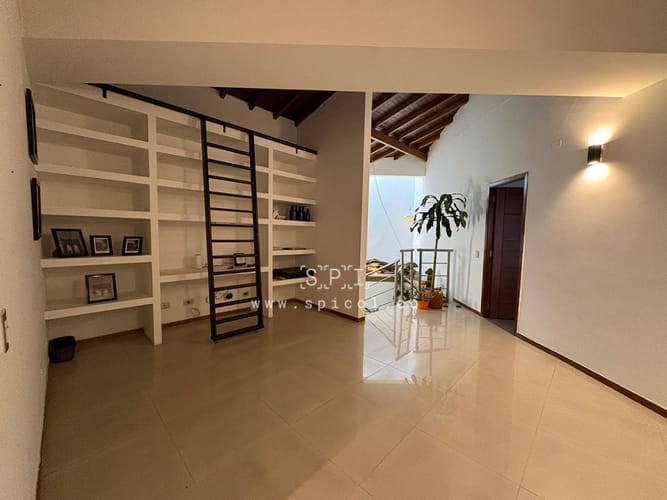 Apartamento de 3 alcobas en venta en Aves Maria, Sabaneta, 264 m² · foto 12 de 17