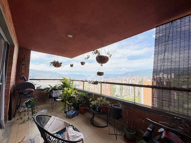 Apartamento de 3 alcobas en venta en Aves Maria, Sabaneta, 264 m² · foto 14 de 17
