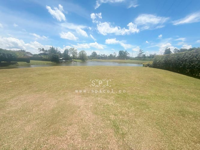 Lote en venta en Llano Grande, Rionegro, 1577 m² · foto 2 de 16