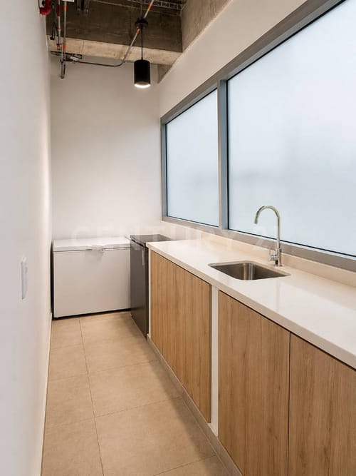 Oficina en arriendo en Barzal Bajo Sur, Villavicencio, 695 m² · foto 14 de 15