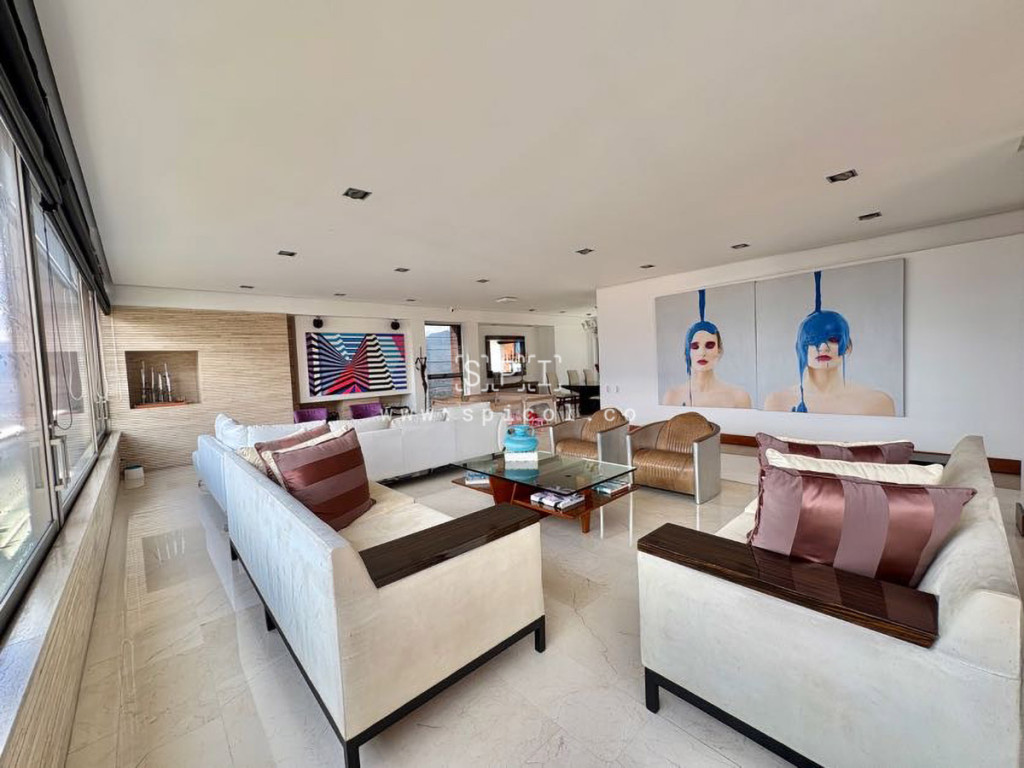 Apartamento en arriendo en El Poblado, Medellín · foto 7 de 24