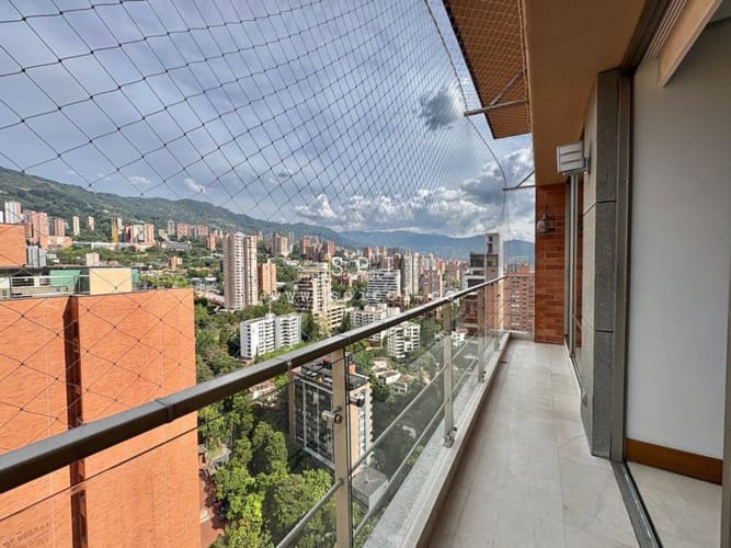 Apartamento de 3 alcobas en venta en La Florida, Medellín, 432 m² · foto 16 de 24