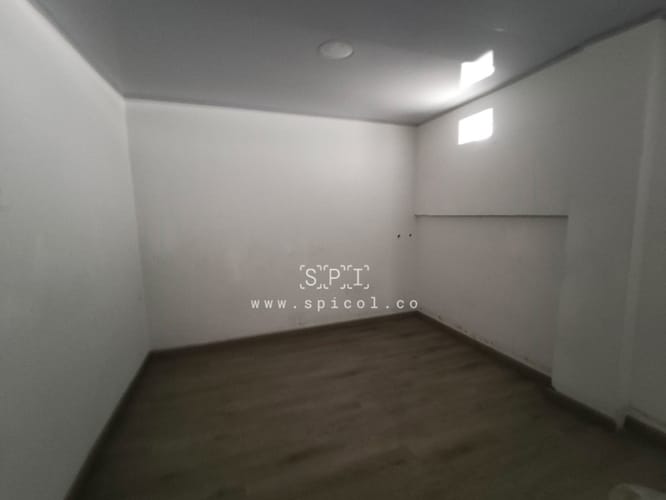 Bodega en arriendo en Zona Industrial No. 1, Itagüí, 2000 m² · foto 7 de 24