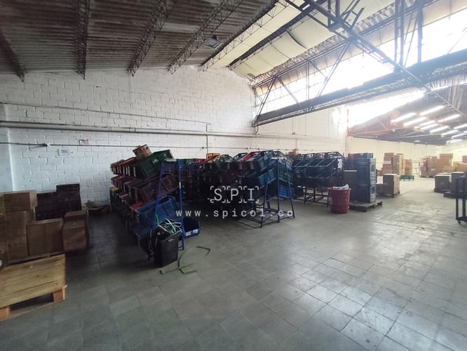 Bodega en arriendo en Zona Industrial No. 1, Itagüí, 2000 m² · foto 21 de 24