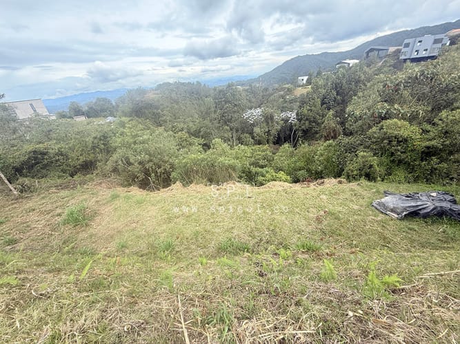 Lote en venta en Loma Del Escobero, Envigado, 1660 m² · foto 4 de 7