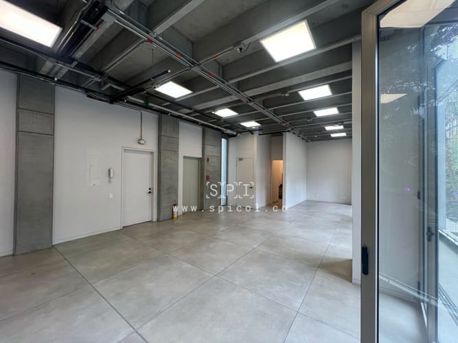 Local en arriendo en El Poblado, Medellín, 120 m² · foto 3 de 12