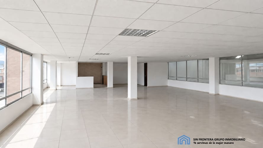 Bodega en venta en Centro Tocancipá, Tocancipá, 1326 m² · foto 3 de 4